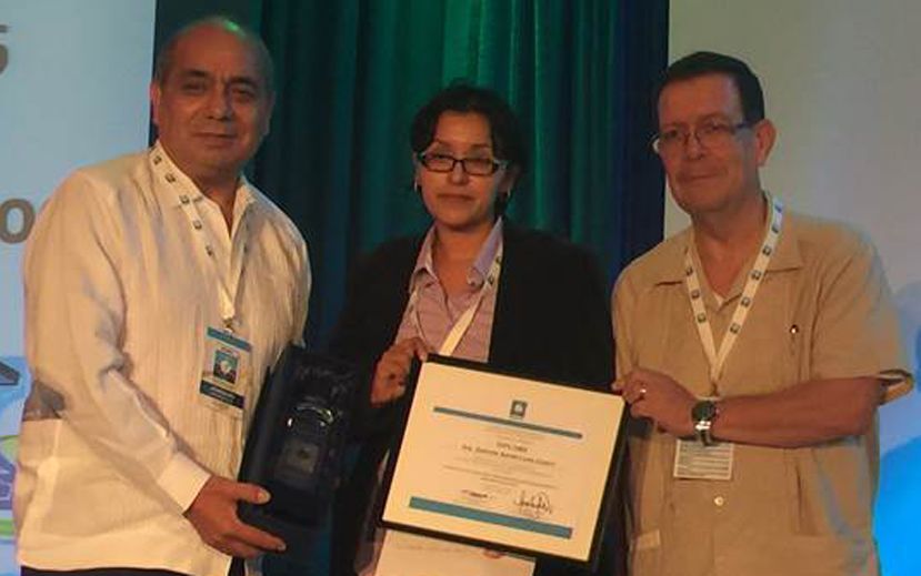 Investigadores mexicanos reciben el premio Veterinaria 2016