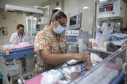 Hospital de Gíneco Obstetricia celebta 43 años