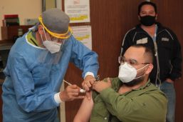 Covax ofrece 10 millones de vacunas a México