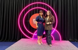 Mariana Zapién, ingeniera en Alimentos y divulgadora científica, y Georgina Gómez, nutrióloga y maestra en educación.